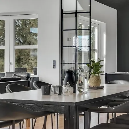 Stunning In With Kitchen Dom wakacyjny