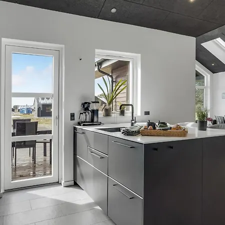 Dom wakacyjny Stunning In With Kitchen *